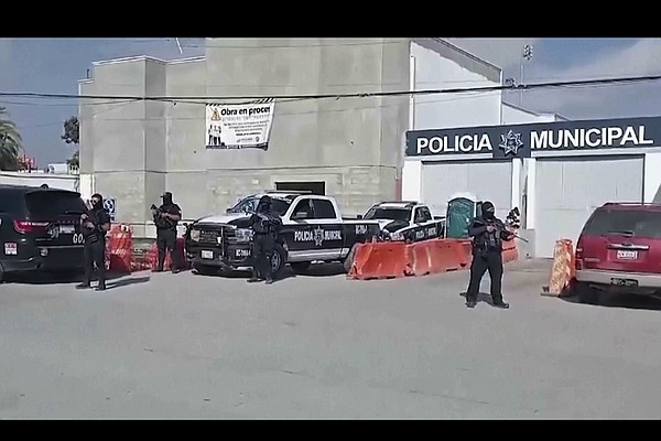 Mexican officials say 3 bodies recovered in Baja California during search for 3 missing foreigners - Vimarsana News