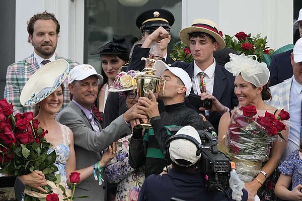 150th Kentucky Derby sees closest 3-horse photo finish since 1947 | Hot Springs Sentinel Record - Vimarsana News