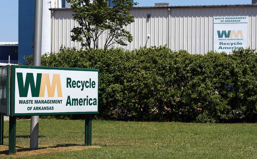 Citizens complain about Waste Management service in Pine Bluff
