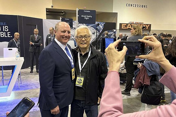 Buffett hints at succession pick | Northwest Arkansas Democrat-Gazette - Vimarsana News