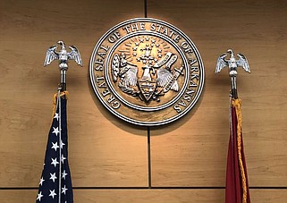 FILE — Great Seal of Arkansas in a court room in Washington County. (NWA Democrat-Gazette/ANDY SHUPE)