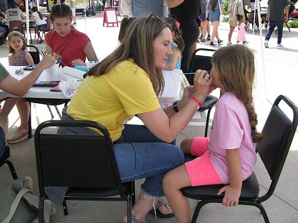 Rogers Historical Museum pieces together past, present with exhibit, Family Day | The Arkansas Democrat-Gazette - Vimarsana News