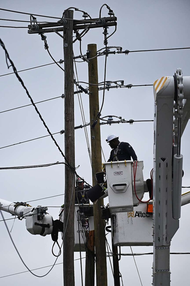 Bird strike knocks out power to 5,600 Entergy customers in Faulkner