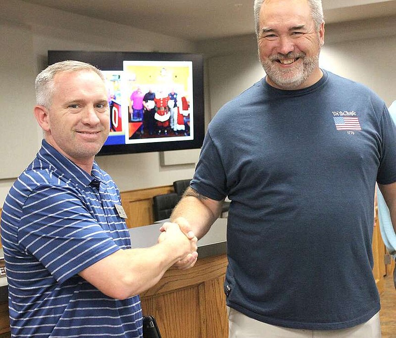 Hicks retires from Police Dept. Pea Ridge Times