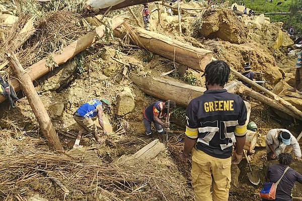 UN told 2,000 buried by landslide | The Arkansas Democrat-Gazette - Arkansas' Best News Source - Vimarsana News