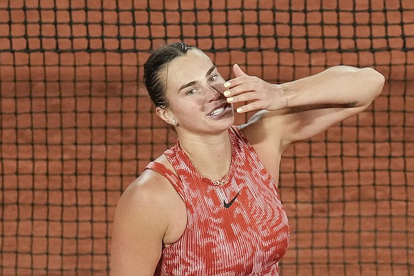 Sabalenka And Rybakina Reach French Open Fourth Round While Medvedev ...