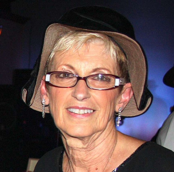 Longtime Siloam Springs City Director Carol Smiley steps down; board to choose replacement next week - Vimarsana News