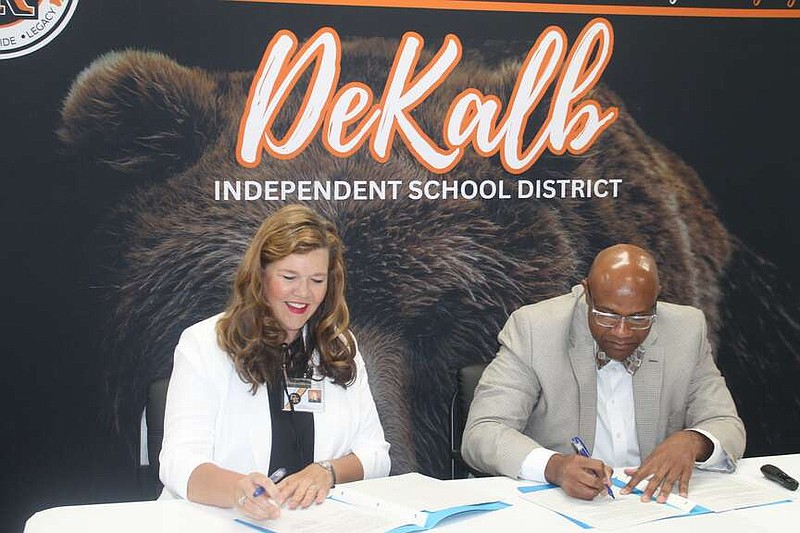 PHOTO DeKalb ISD partners with HOPE Initiative Texarkana Gazette