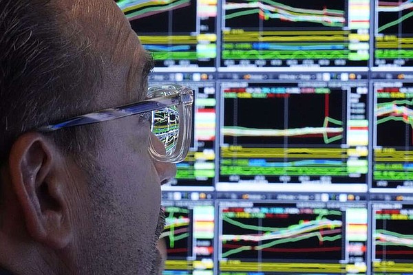 Jobs data triggers rebound in stocks | Arkansas Democrat Gazette