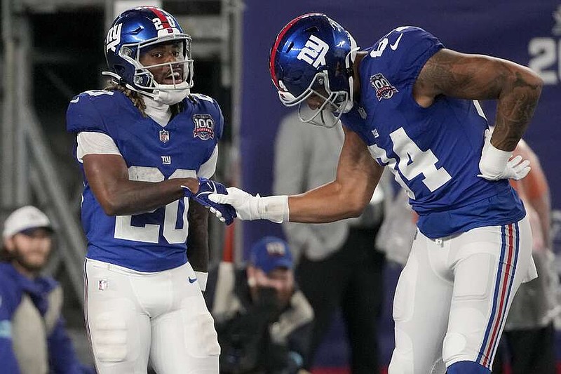 Gray scores twice, Giants defeat Lions The Arkansas DemocratGazette