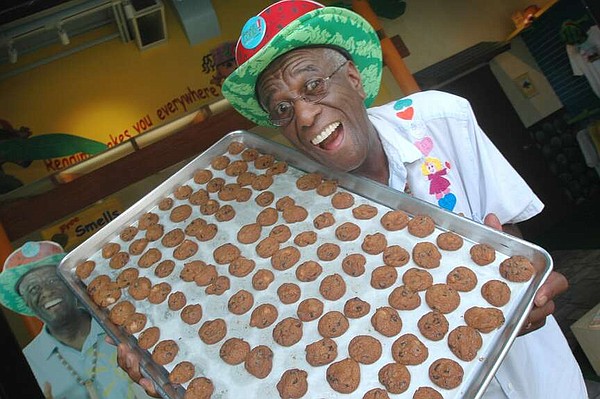 Inventor of the famous Amos cookies dies at the age of 88