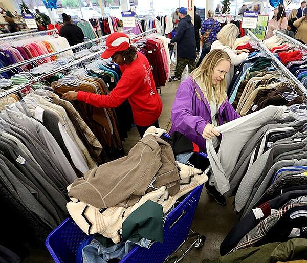 Goodwill stores in Arkansas to eliminate use of plastic shopping bags starting Sept. 3 | Northwest Arkansas Democrat-Gazette