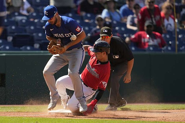 Guardians rally, reclaim 1st place and stop the Royals’ winning streak