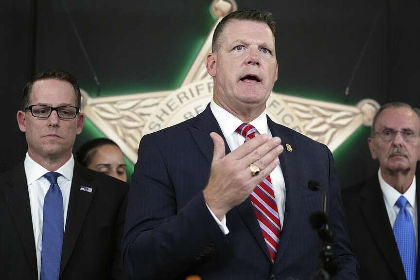 Trump suspect waited 12 hours, officials say | The Arkansas Democrat ...