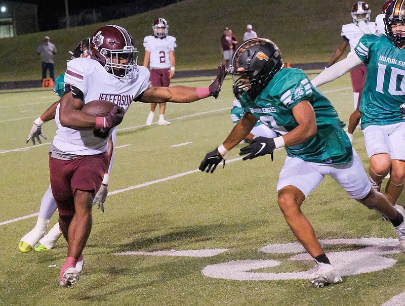 Prep Football Jefferson tops Gladewater in District 83A opener to