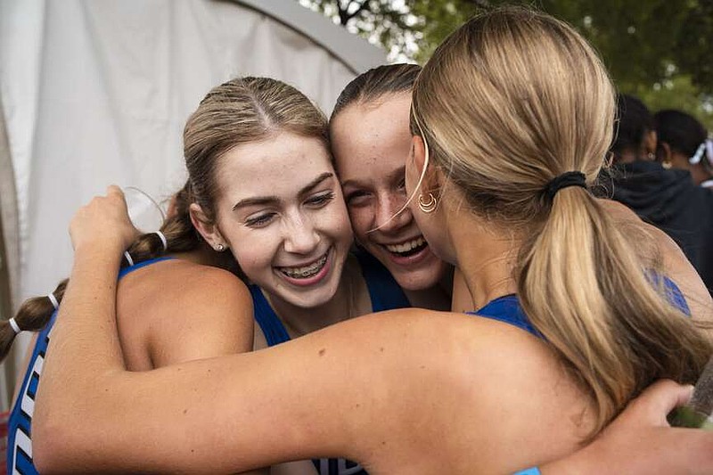 Beshears set meet record; Rogers girls, Bentonville boys capture ‘El