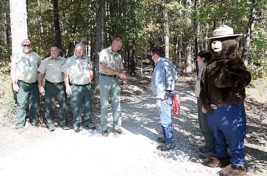 208390565_FriendshipTrail4_t12