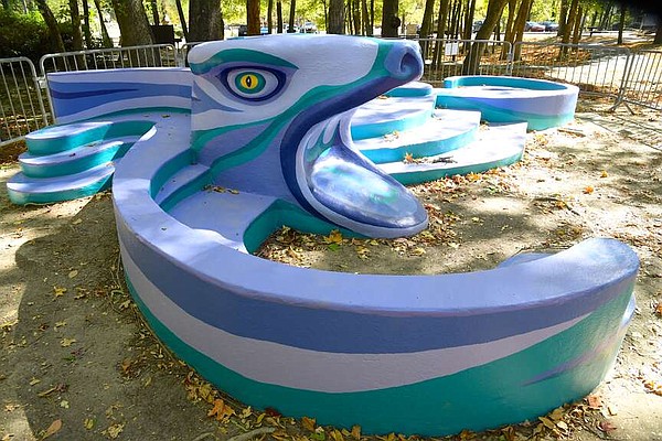 Dragon sculpture at Hollywood Park restored | 
  Hot Springs Sentinel Record