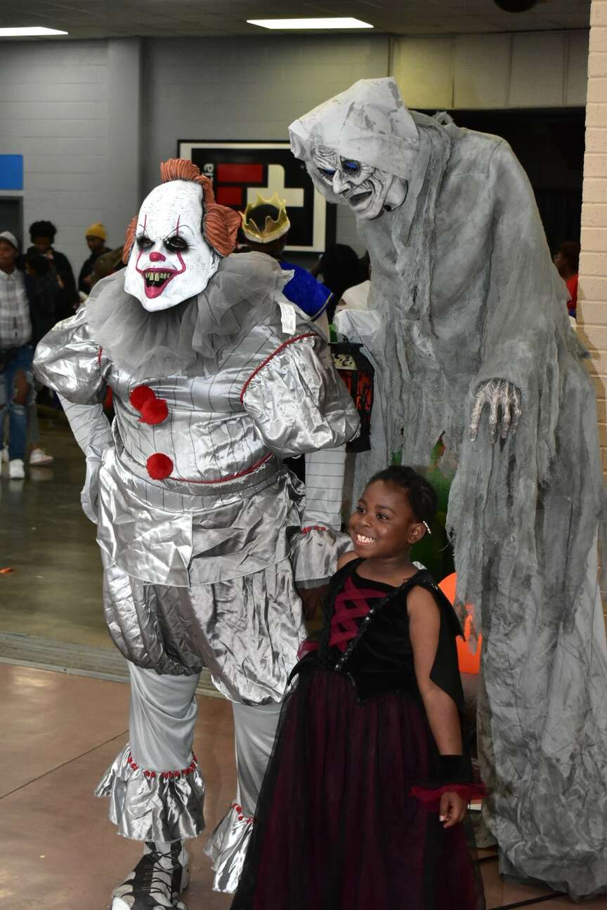 Locals take in night of Halloween fun Pine Bluff Commercial News