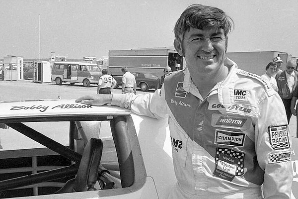 NASCAR Hall Of Famer And 3-time Daytona 500 Winner Bobby Allison Dies ...