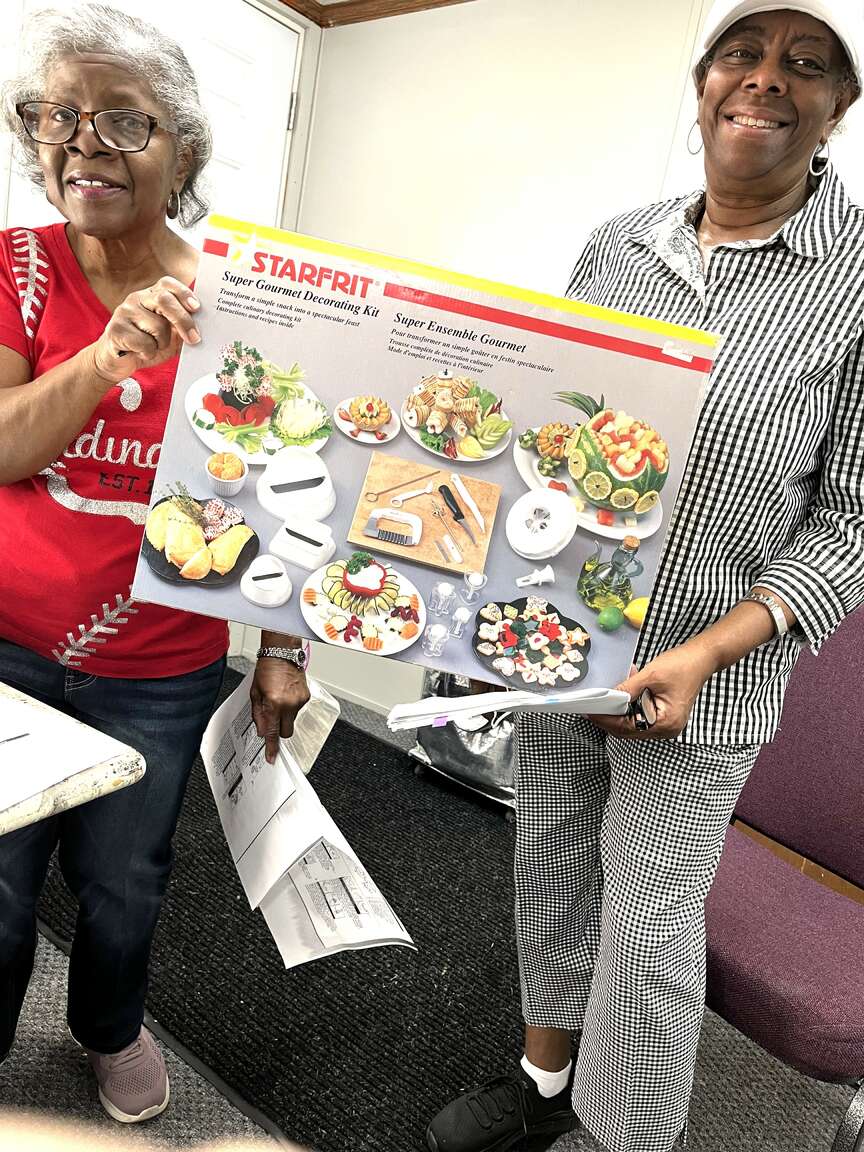 Homemakers club talks food sculpting