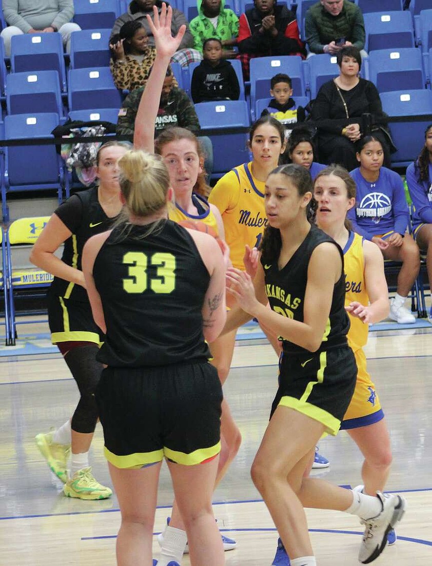 Ortiz’s 27 points give Lady Muleriders 81-70 GAC victory over Golden ...