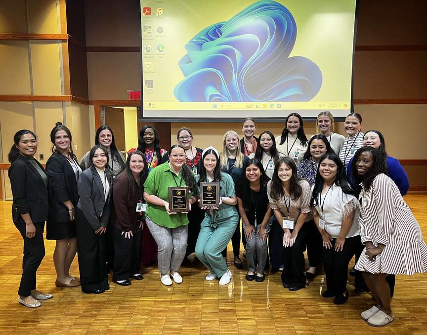 UAM nursing students receive 2 awards
