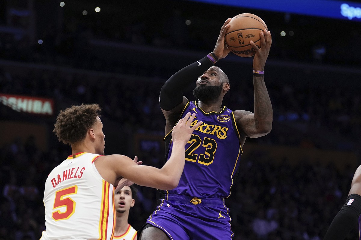LeBron James breaks Michael Jordan's record for 30-point games