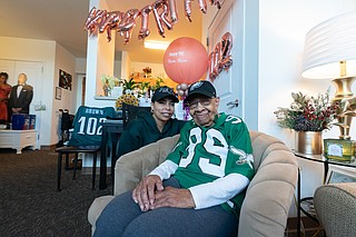 Meet Eloise Brown, a 102-year-old Eagles fan who doesn't miss a ...