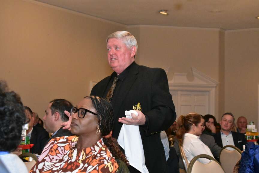 Mayor lays out plans, hopes in keynote speech
