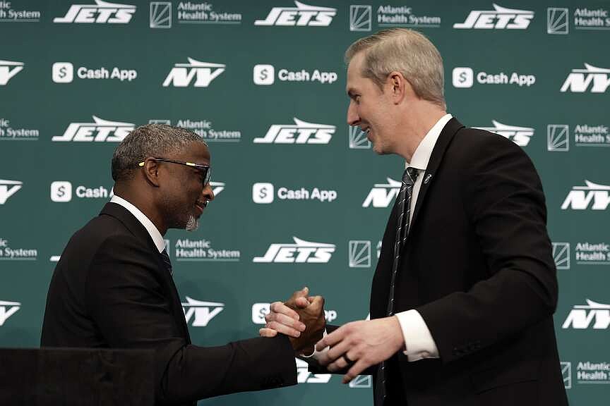 Football Guy Glenn Sets Positive Tone for Jets Ahead of Upcoming Season