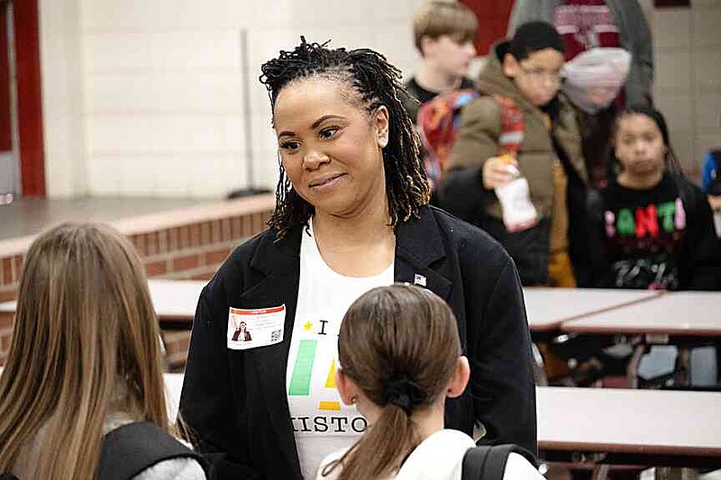 PHOTO | Liberty-Eylau students welcome rocket scientist | Texarkana Gazette