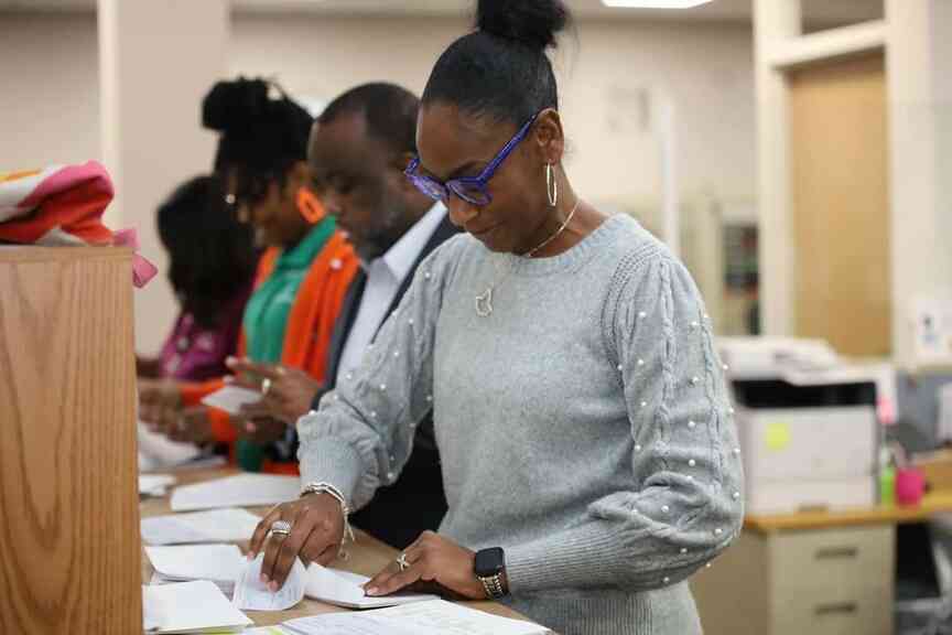 Clerk confirms county pay processed