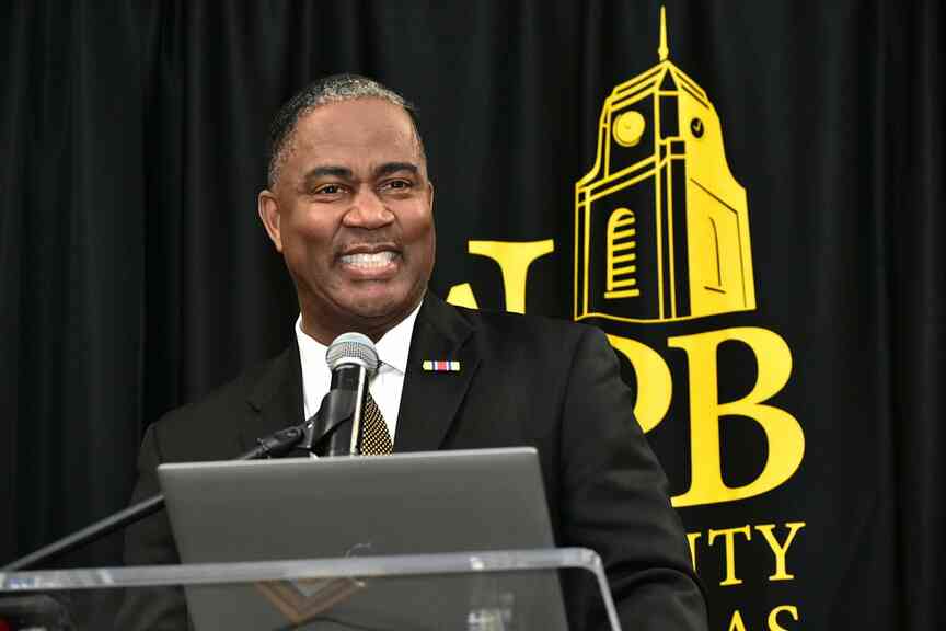 Mock furthers case to become chancellor