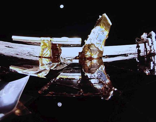 Blue Ghost lunar lander reaches surface of moon | Northwest Arkansas Democrat-Gazette