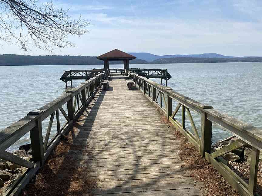 WATCH | Lake Dardanelle a popular bank fishing destination | Hot ...