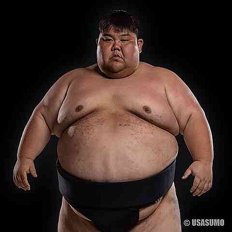 Heaviest, widest sumos in world to compete in Hot Springs tourney