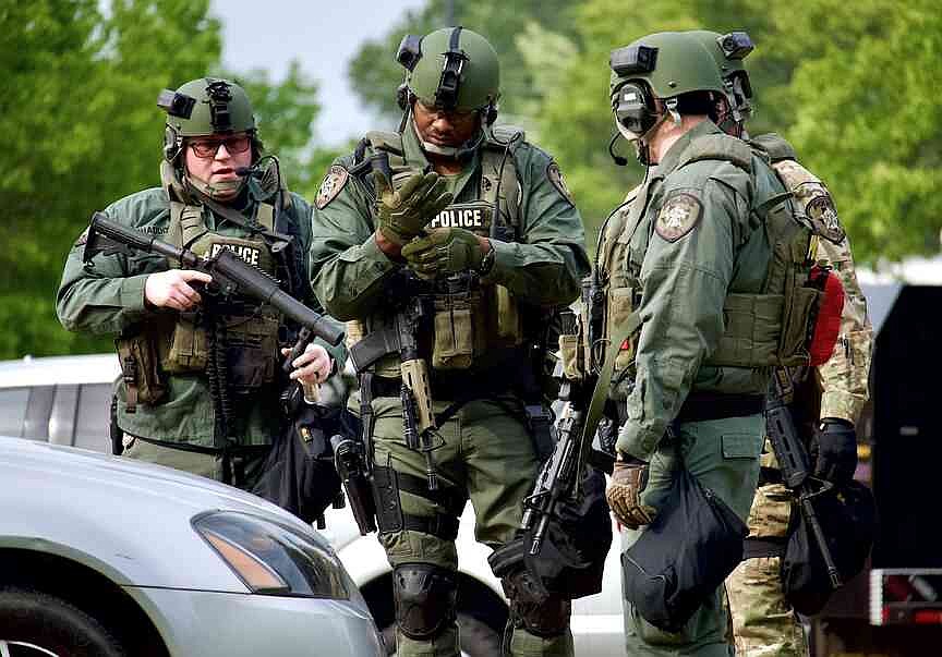 WATCH | Standoff in Pleasant Grove | Texarkana Gazette