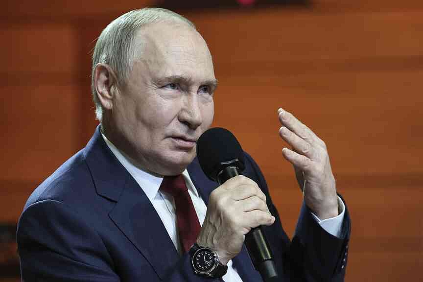Trump claims ceasefire talks are imminent