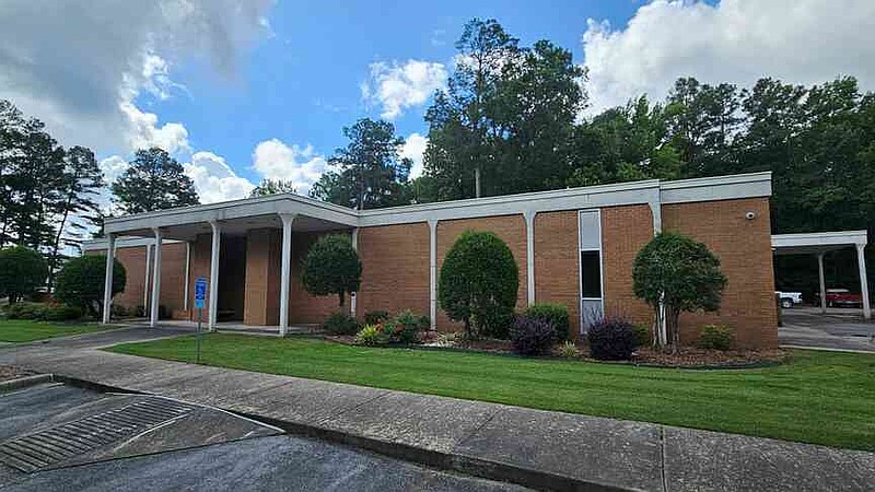 The former Jefferson Regional School of Nursing on 40th Avenue will be transformed into Donna Terrell's Warrior Lodge serving patients of the hospital's Jones-Dunklin Cancer Center. (Pine Bluff Commercial/I.C. Murrell)