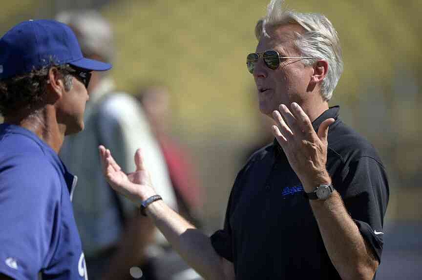 arkansasonline.com - ALEX VEIGA AP Business Writer - Walter adds Lakers to list of franchises | Arkansas Democrat Gazette