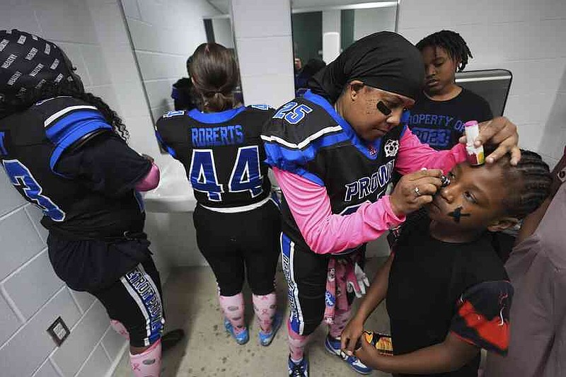 Female athletes eager to take on tackle football | The Arkansas ...