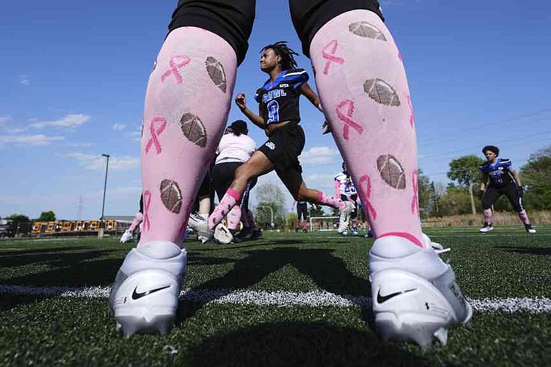 Awfl Examples Female athletes eager to take on tackle football | The Arkansas ...