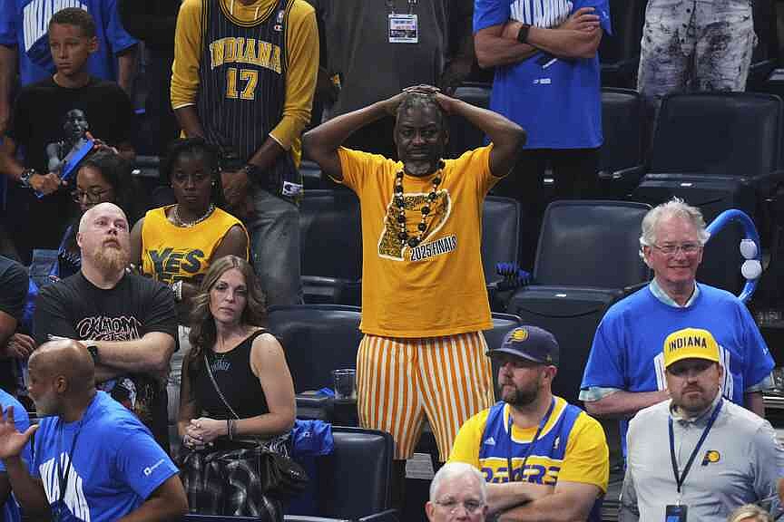 Indiana fans go silent after star’s exit