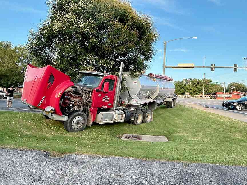 Three taken to the hospital following crash in Farmington | The ...