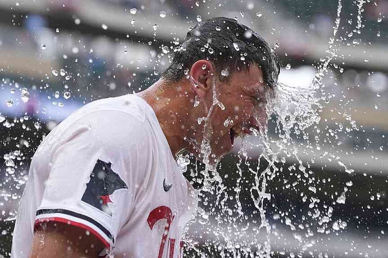 Pozo’s pinch-hit, 3-run homer caps Cards’ rally | Northwest Arkansas Democrat-Gazette