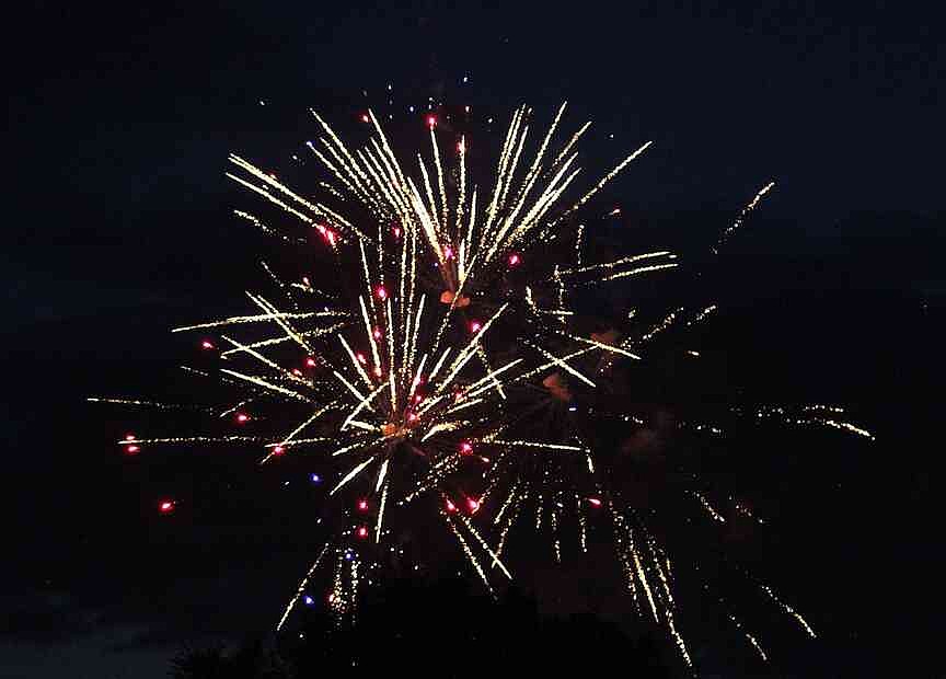 Shadow Ridge Fireworks Fireworks illuminate night skies | Pea Ridge Times