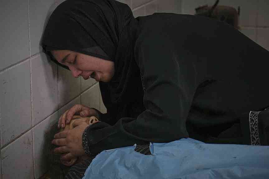 Deal finalized to send Gaza food, fuel