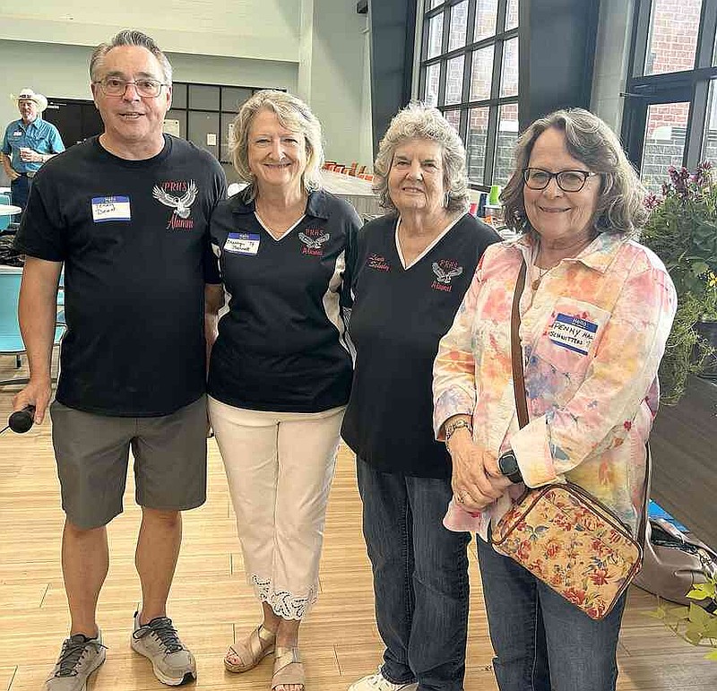 Annette Code Maple Ridge School Alumni reunion well attended | Pea Ridge Times