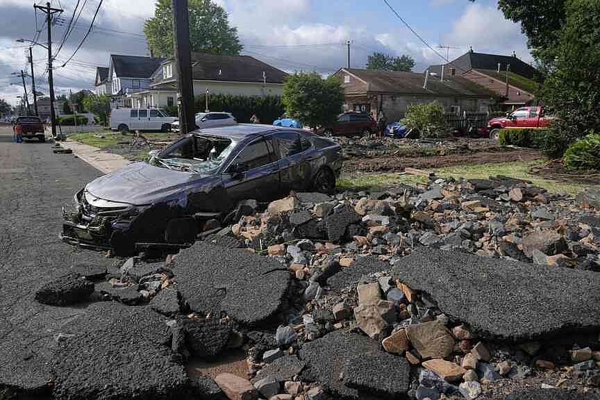 Two people killed in flooding in N.J.
